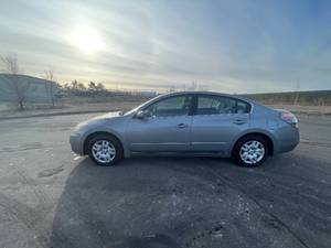 2009 Nissan Altima 2.5 - 2 OWNERS