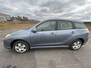 2005 Toyota Matrix XR  -  MANUAL