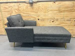 lot 13 image: Chase Lounge