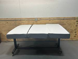 lot 68 image: Molblly Folding Mattress, 6 inch Memory Form Portable Trifold Mattress Topper with Washable Cover, Non-Slip Bottom Camping Guest Bed, Full Size - 73x52x6