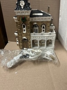 Lot of 3 Snow Village Home Collectibles review pictures