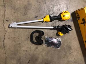DEWALT 20V MAX Cordless Battery Powered String Trimmer (Tool Only)   Customer Returns See Pictures