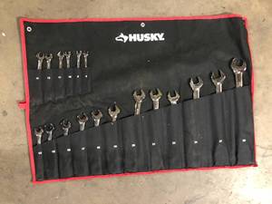 Husky Wrench Tool Set Customer Returns  See Pictures