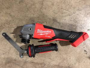Milwaukee M18 FUEL 18V Lithium-Ion Brushless Cordless 4-12 in.5 in. Grinder wPaddle Switch (Tool-Only)   Customer Returns  See Pictures