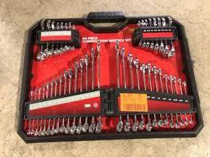 Husky SAE and Metric Combination Wrench Set with Tray (44-Piece)  Customer Returns  See Pictures