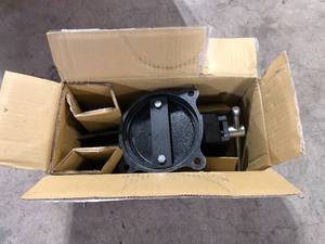 BESSEY 6 in. Heavy-Duty Bench Vise with Swivel Base  Customer Returns  See Pictures