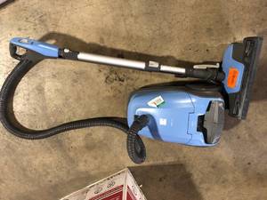 KENMORE 200 Series Bagged Canister Vacuum Cleaner Customer Returns  See Pictures