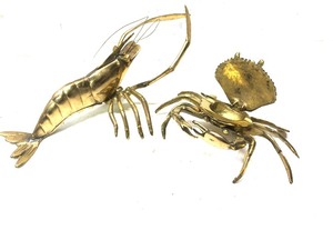 lot 10 image: Vintage Solid Brass Brab & Lobster Box