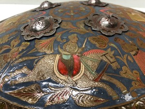 lot 43 image: Excellent Antique India Mughal Dhal Shield