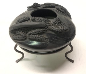 lot 50 image: Vintage Black on Black Southwestern Pot wAlligators by Jose Quezada