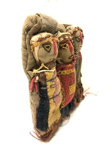 lot 60 image: Old Vintage Handmade Peruvian Chancay Funeral Dolls 