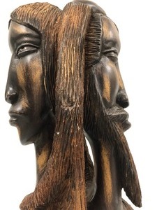 lot 72 image: Excellent Vintage Carved African 2-Headed Wood Sculpture