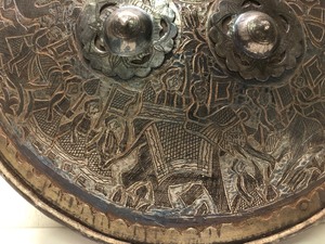 lot 113 image: Excellent Antique Persian or Indian Dhal Shield