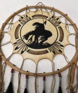 lot 117 image: Decorative Vintage Handmade Animal Hide Native American Dreamcatcher 