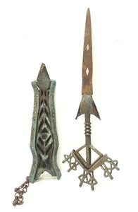 lot 154 image: Large & Impressive Old Tiv Nigerian Ceremonial Bronze & Steel Prestige Knife 