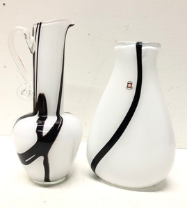 lot 165 image: Signed Black on White Swirl Art Glass Pitcher & Vase
