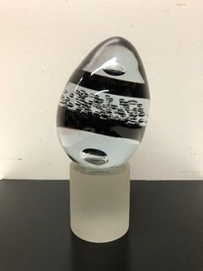 lot 171 image: LARGE Vintage Signed MURANO Art Glass Sculpture - Egg on Pedestal