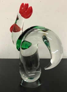lot 172 image: Large Vintage Signed Hand Blown Art Glass Rooster Sculpture by Jaraslav Svoboda