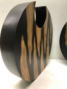 lot 176 image: Very Nice Matching Pair of Round Disc Woodgrain Decor Vases