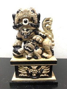 lot 186 image: Very Nice Vintage Carved Stone Chinese Foo Dog Sculpture