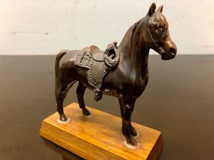 lot 118 image: Small Vintage Bronze Mounted Horse Sculpture