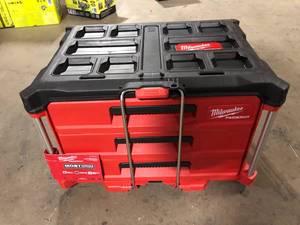 lot 7 image: Milwaukee PACKOUT 22 in. Modular 3-Drawer Tool Box with Metal Reinforced Corners  Customer Returns  See Pictures
