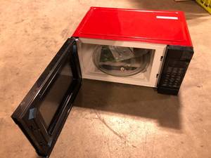 lot 11 image: RCA 22 in. Width 1.1 cu. ft. 1000-Watt Countertop Microwave in Red Customer Returns  See Pictures