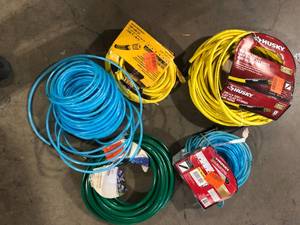 lot 22 image: Lot of  Assorted Air Hoses Various Sizes and Conditions Customer Returns  See Pictures