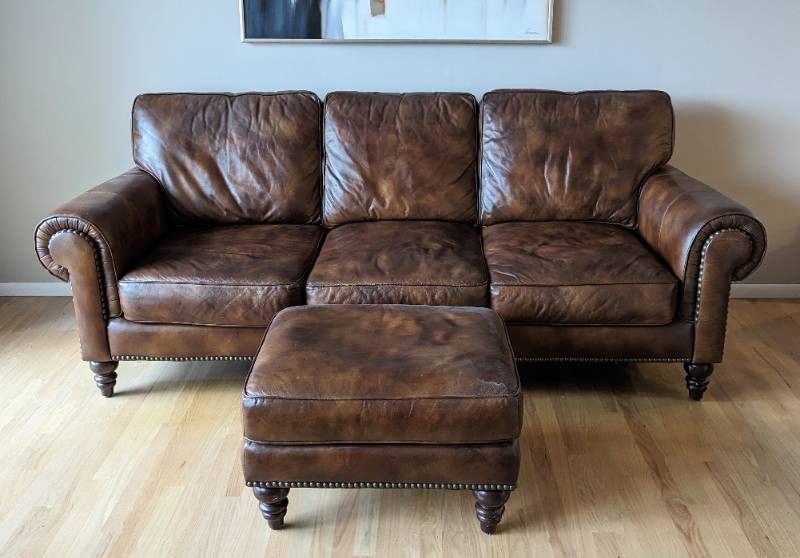 Henredon deals leather sofa