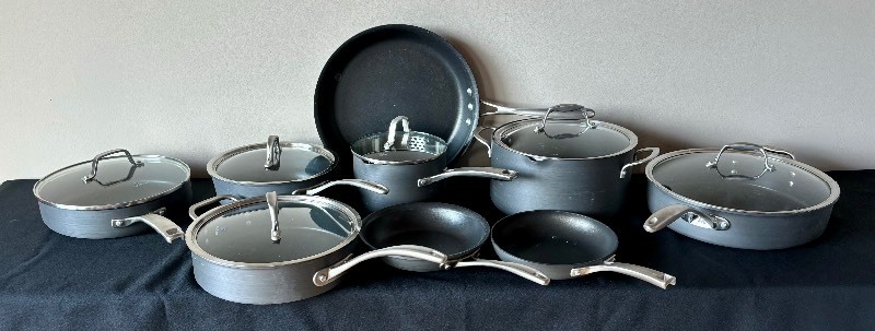 Sold at Auction: Aluminum Cookware Pots w/ Lids