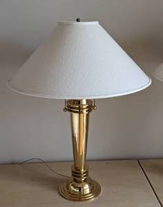 lot 55 image: Pair of Vintage Brass Table Lamps