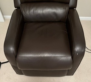 lot 114 image: Brown Leather Electric Lift Chair and Recliner