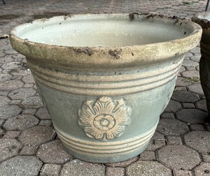 lot 227 image: Pair of Pretty Planters