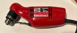 lot 264 image: Milwaukee Tools 38 Close Quarter Drill
