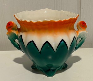 lot 268 image: Delightful Vintage Bowl and Dish