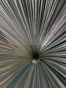 lot 6 image: Mid Century Modern Abstract Wire Spray Table Sculpture by Dave Grossman