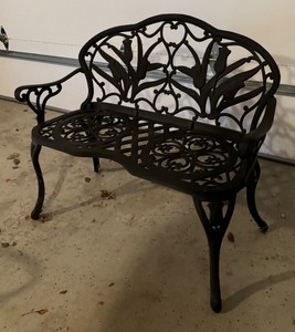 lot 323 image: Back Metal Garden Bench