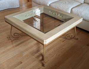lot 11 image: Henredon Glass Topped Wood Coffee Table