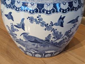 lot 69 image: Vintage Blue and White Chinese Ceramic Planter