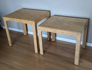 lot 40 image: Pair of Henredon Burl Wood Side Tables