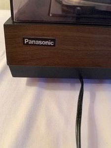lot 180 image: Vintage Panasonic Turntable