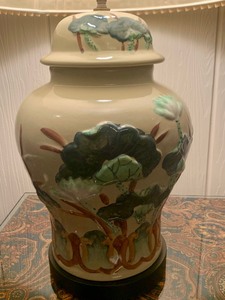 lot 153 image: Vintage Table Lamp with Lamp Shade