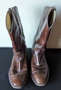lot 401 image: Mens Frye Leather Cowboy Boots