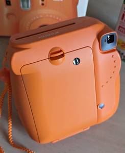 lot 409 image: Fujifilm Instax Mini Instant Camera