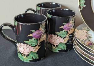 lot 96 image: Fitz and Floyd Cloisonn Peony Salad Plates and Mug Set