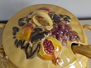 lot 290 image: N S Gustin Ceramic Tureen Set