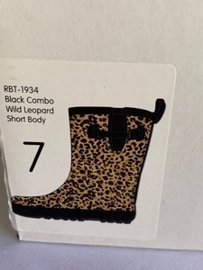 lot 373 image: Womens NEW Capelli Boots - Size 7, Wild Leopard Print