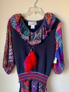 lot 360 image: Beautiful Vintage Dress From The Backroom - New with Tags - Size Medium