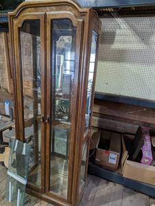 Lighted display cabinet with glass ...