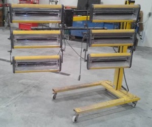 lot 39 image: Bake Lights And Stand 230 Amp (6) Curemaster Super Twin